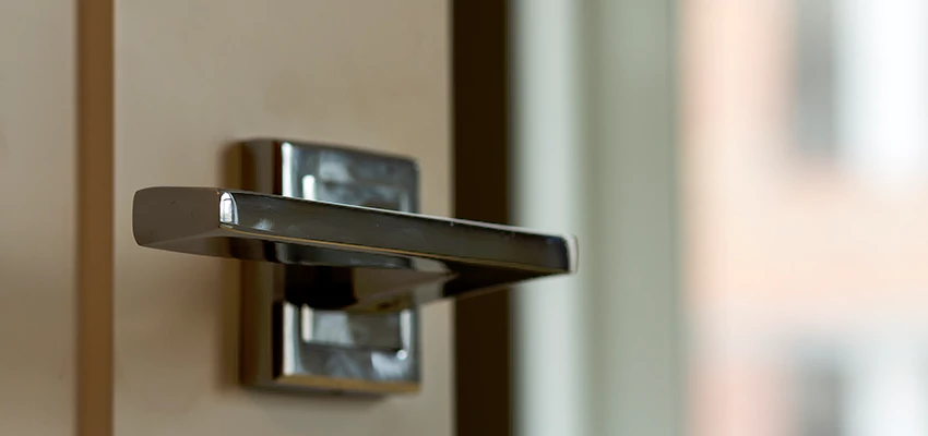 Door Lever Knob Repair in Cutler, California