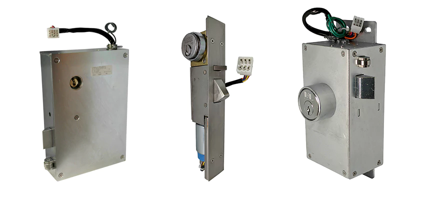 Locksmith For RR Fence Gates Brink Lock in Cutler, CA