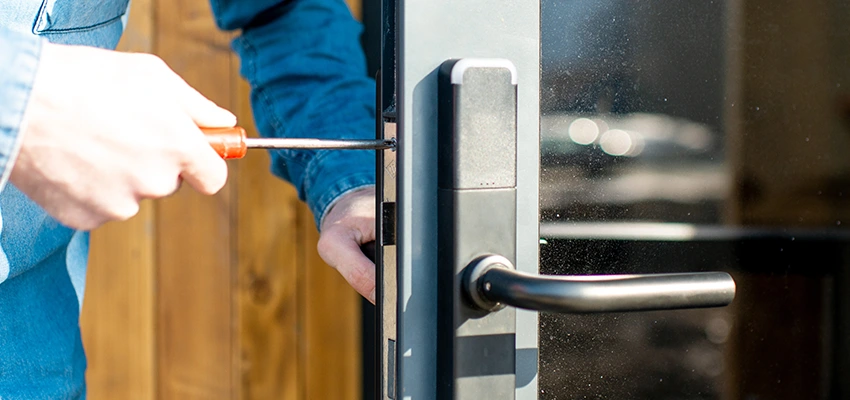 Aluminium Door Lock Replacement in Cutler, California